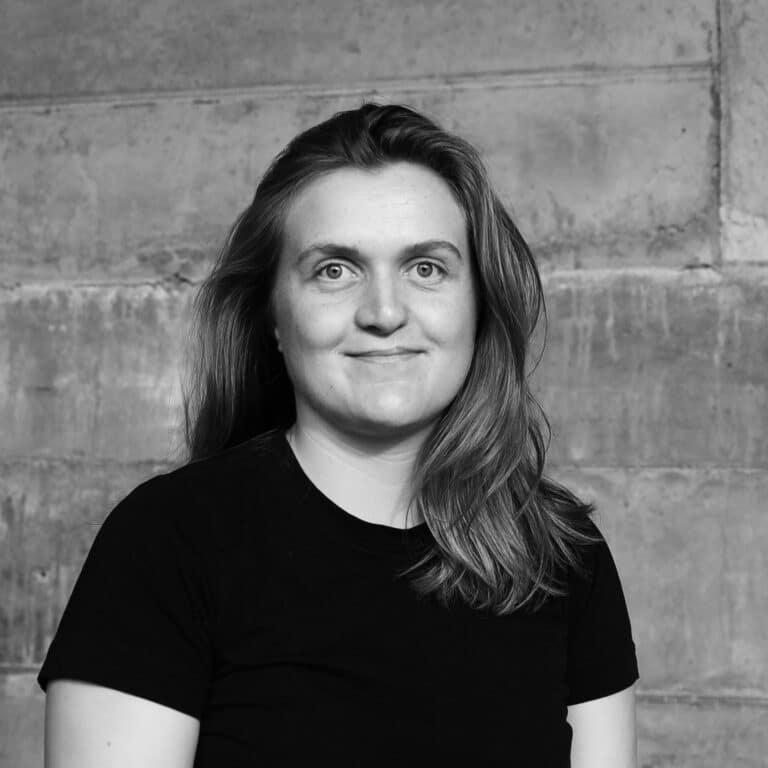 Tone Oline Knivsflå